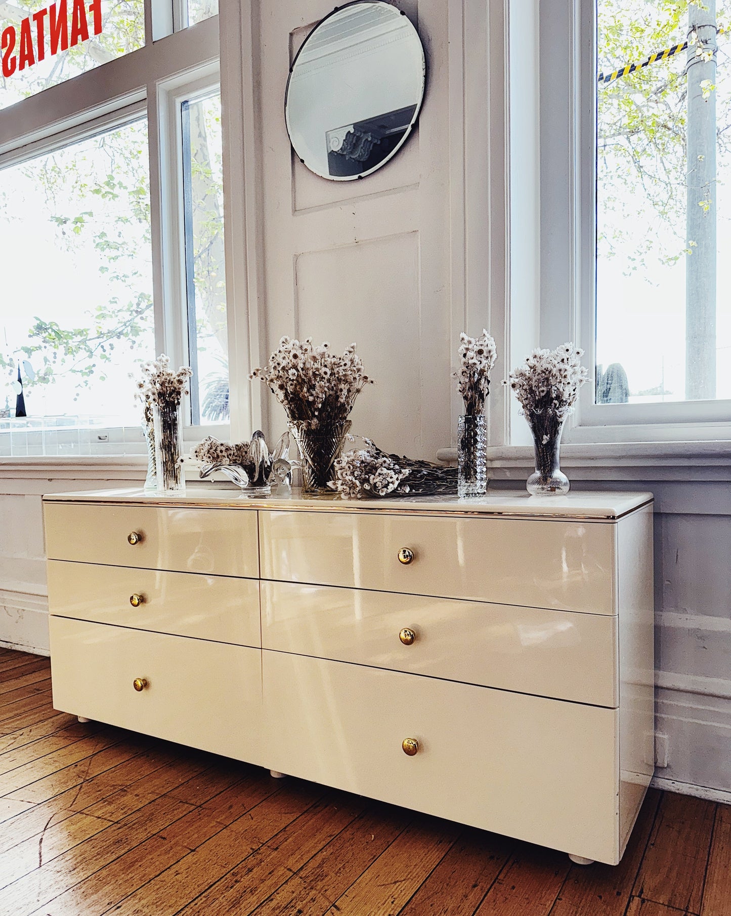 MOEBEL WERKE / Post Modern High Gloss Dresser - Cream