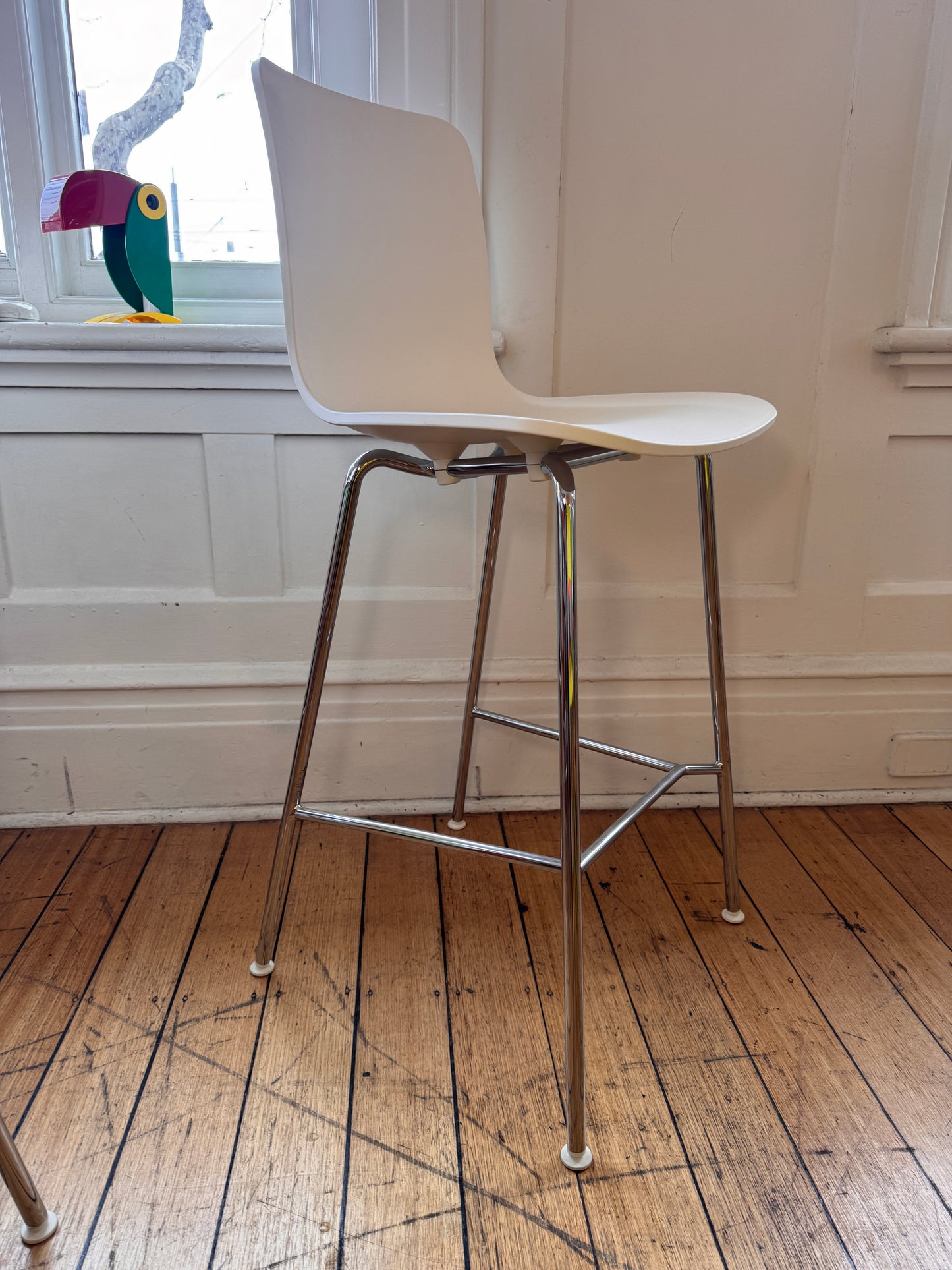 VITRA TAKEOVER / Hal Stool by Jasper Morrison, 2010/2014 - White