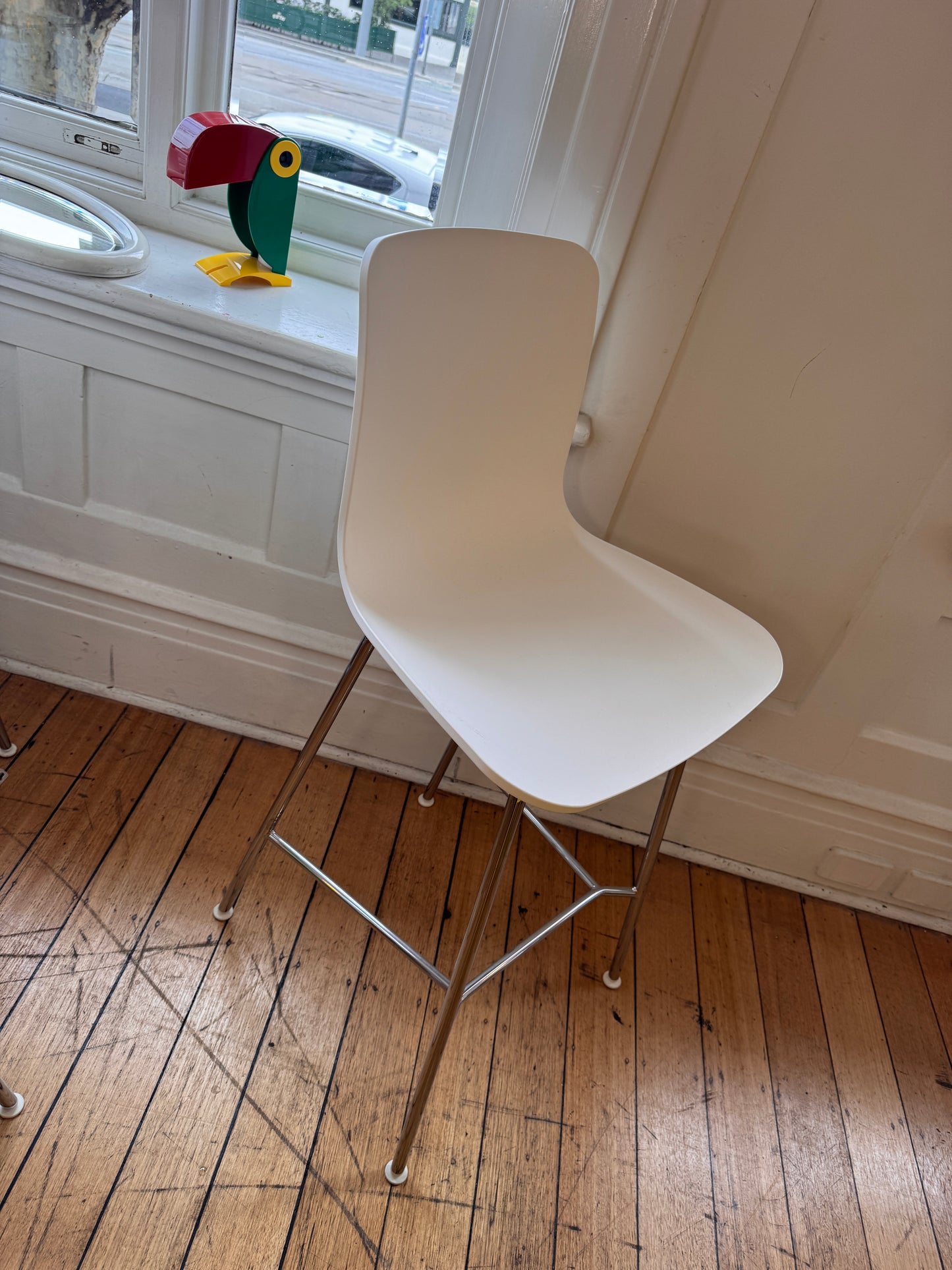 VITRA TAKEOVER / Hal Stool by Jasper Morrison, 2010/2014 - White