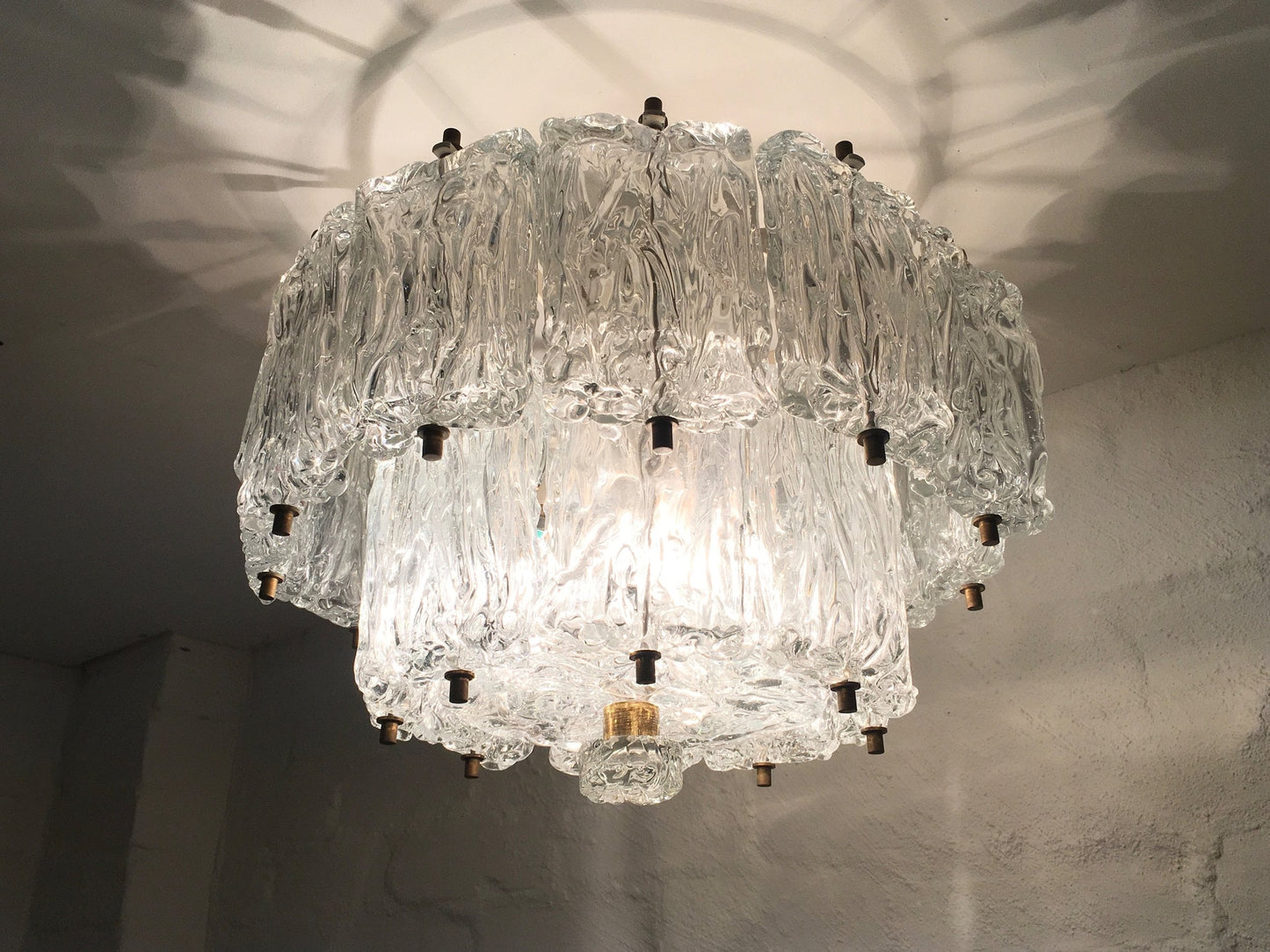 BAROVIER e TOSO / 1950s Mattonella Murano Glass Chandelier