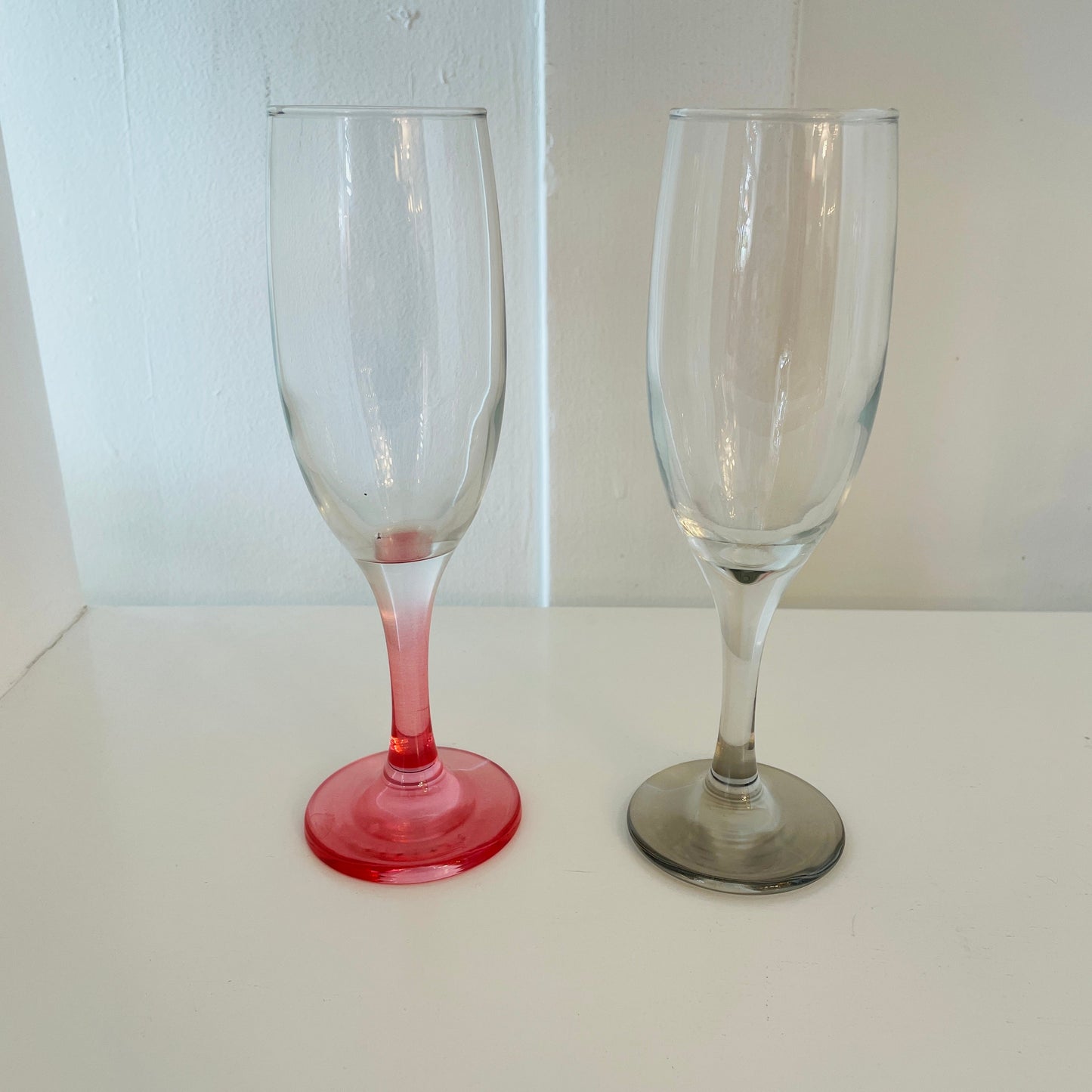 VINTAGE / Jelly Hued Glass Champagne Flutes