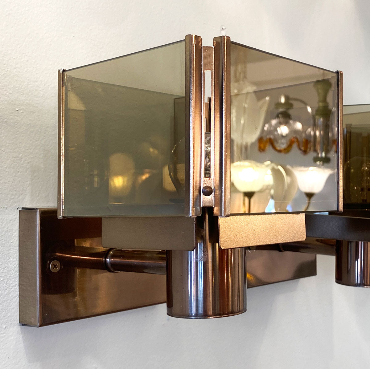 KEMPTHORNE / Bronze Mirrored Cube Sconces