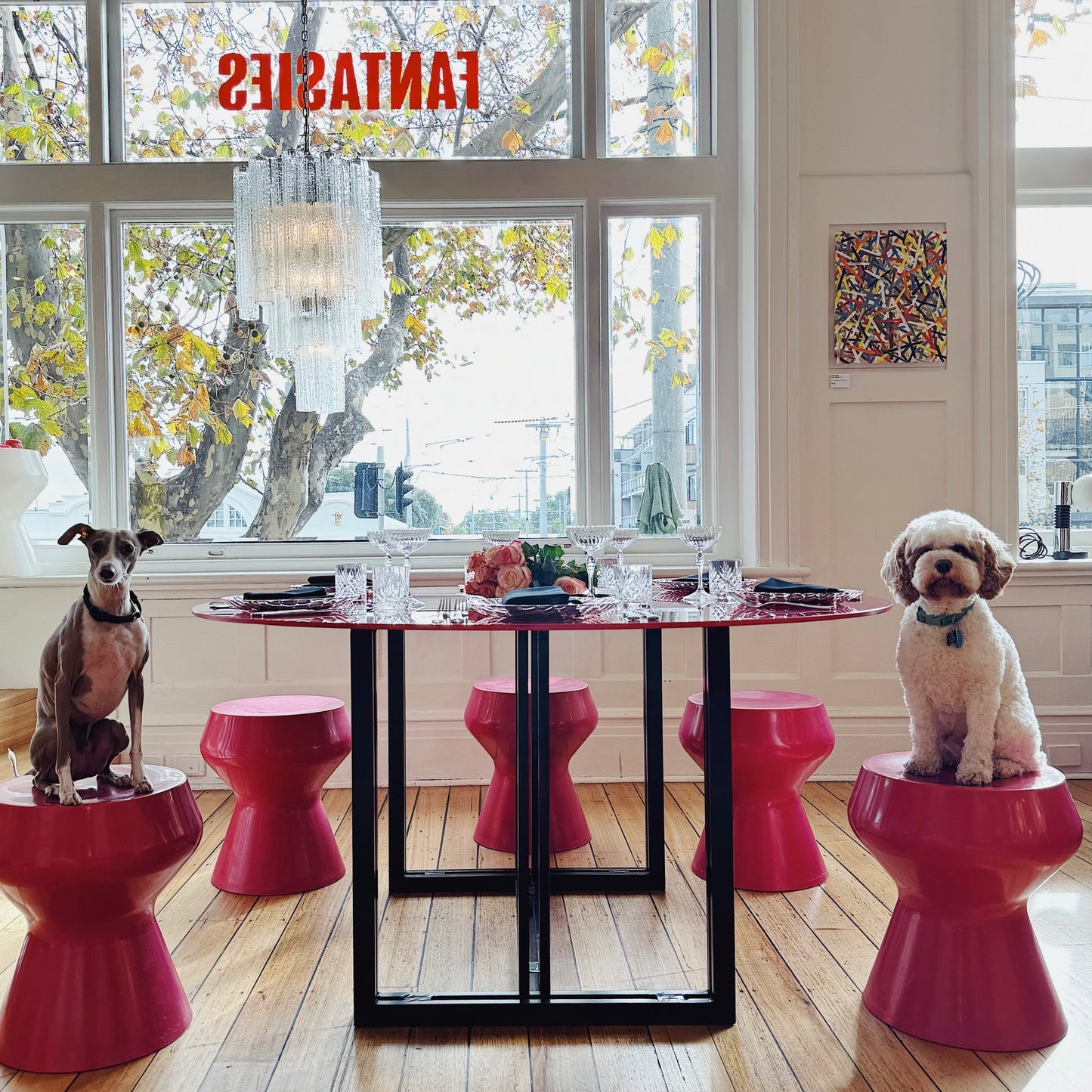 POST MODERN / Round Magenta Pink Glass Dining Table