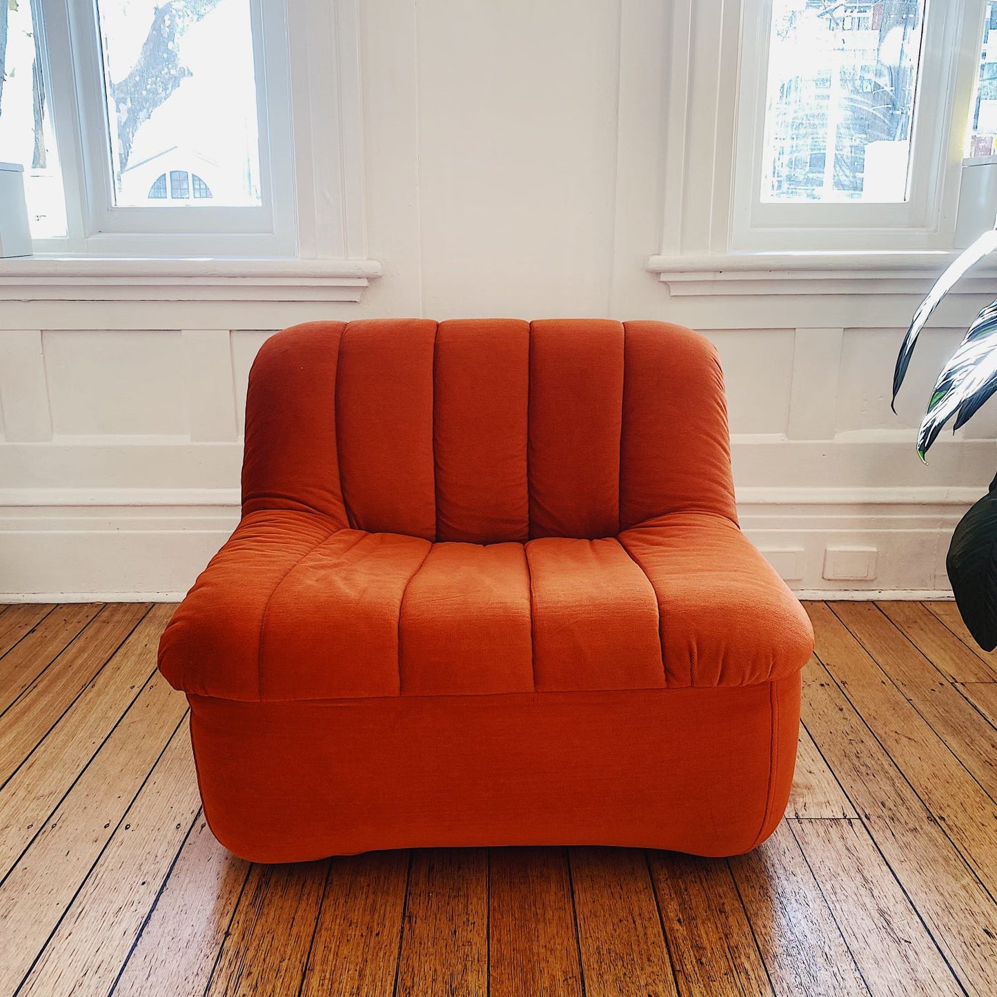 FEATHERSTON / Numero VII Rust Orange Sofa Chair
