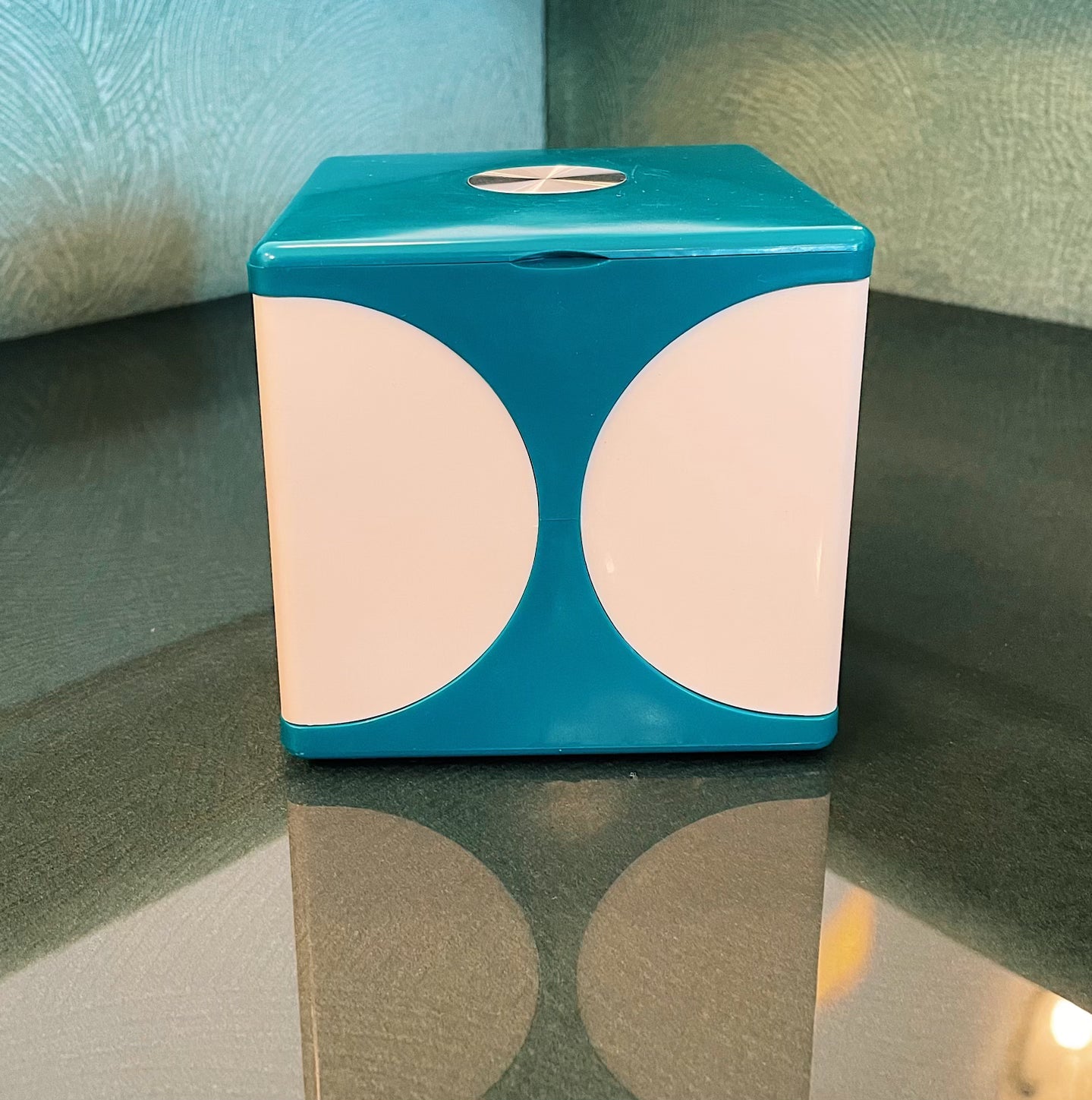 FANTASY #294 / 1970s Space Age Beauty Box