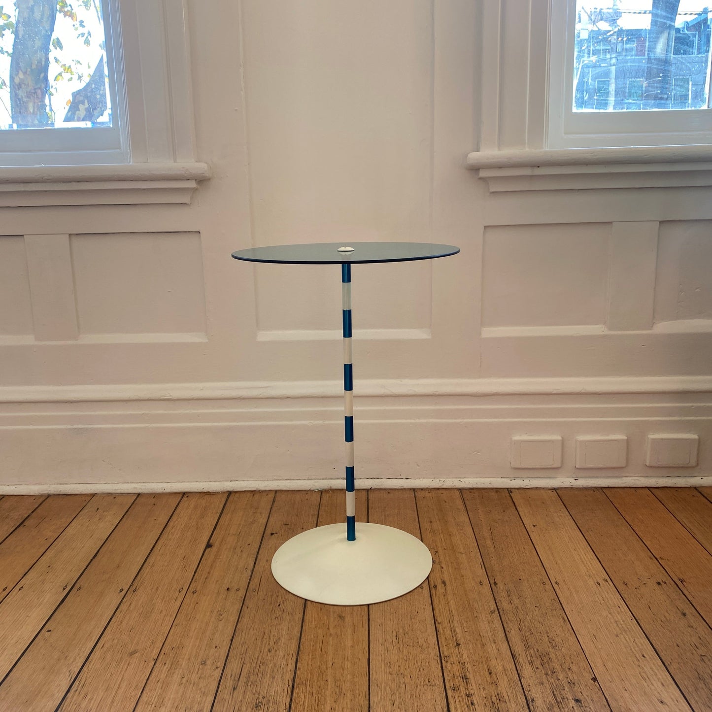 AERO DESIGNS / Memphis Milano Style side Table