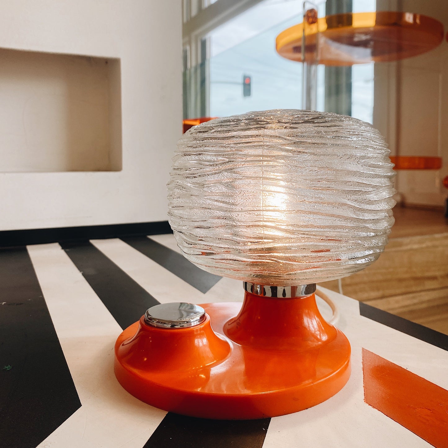 FANTASY #291 / Hillebrand Orange Lamp