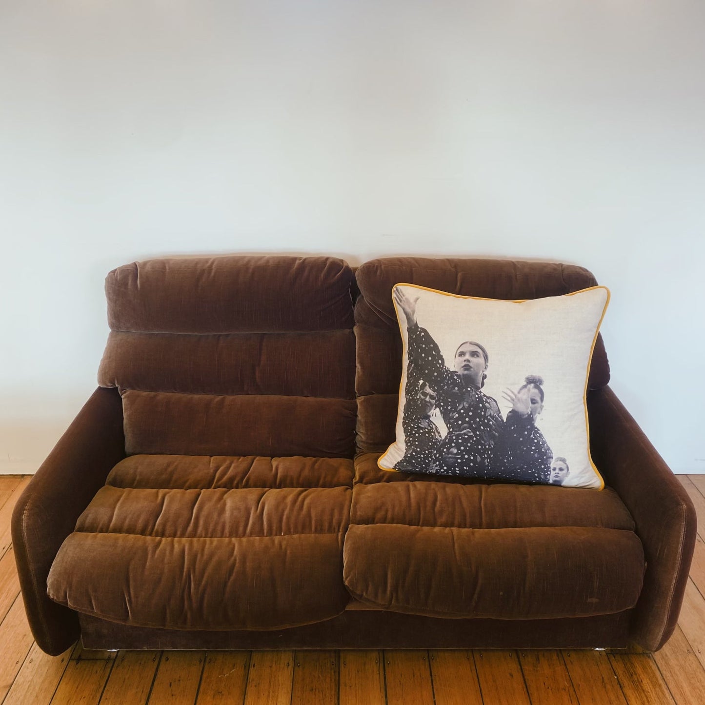 FANTASY #327 / Tessa T7 1970’s Chocolate Sofa by Fred Lowen