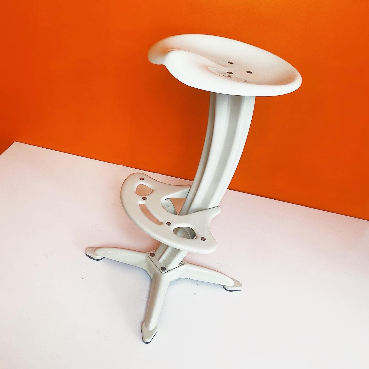 FANTASY #290 / Lotus Stool by Yasu Sasamoto for Dulton & Co