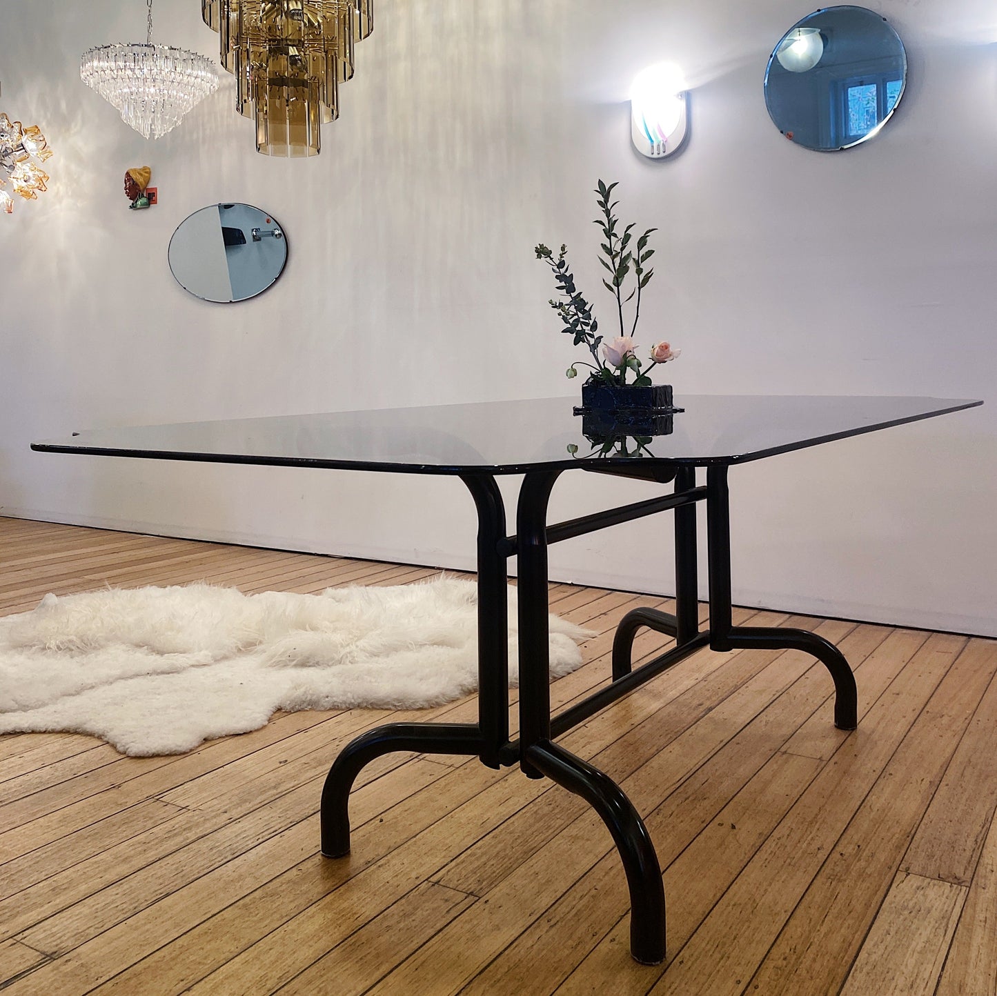 FANTASY #302 / Nero & Sage Curved Dining Setting