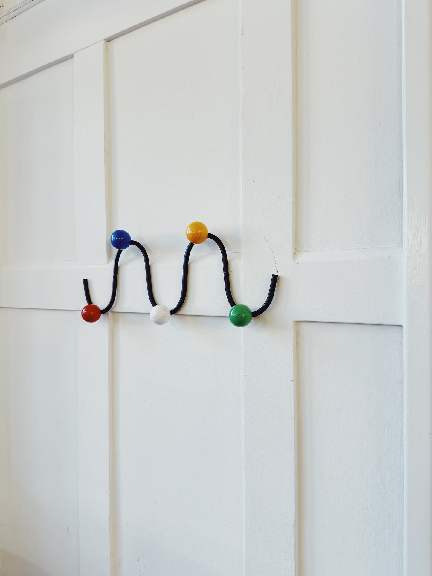 VINTAGE / 1960s Wiggle Wall Coat Rack