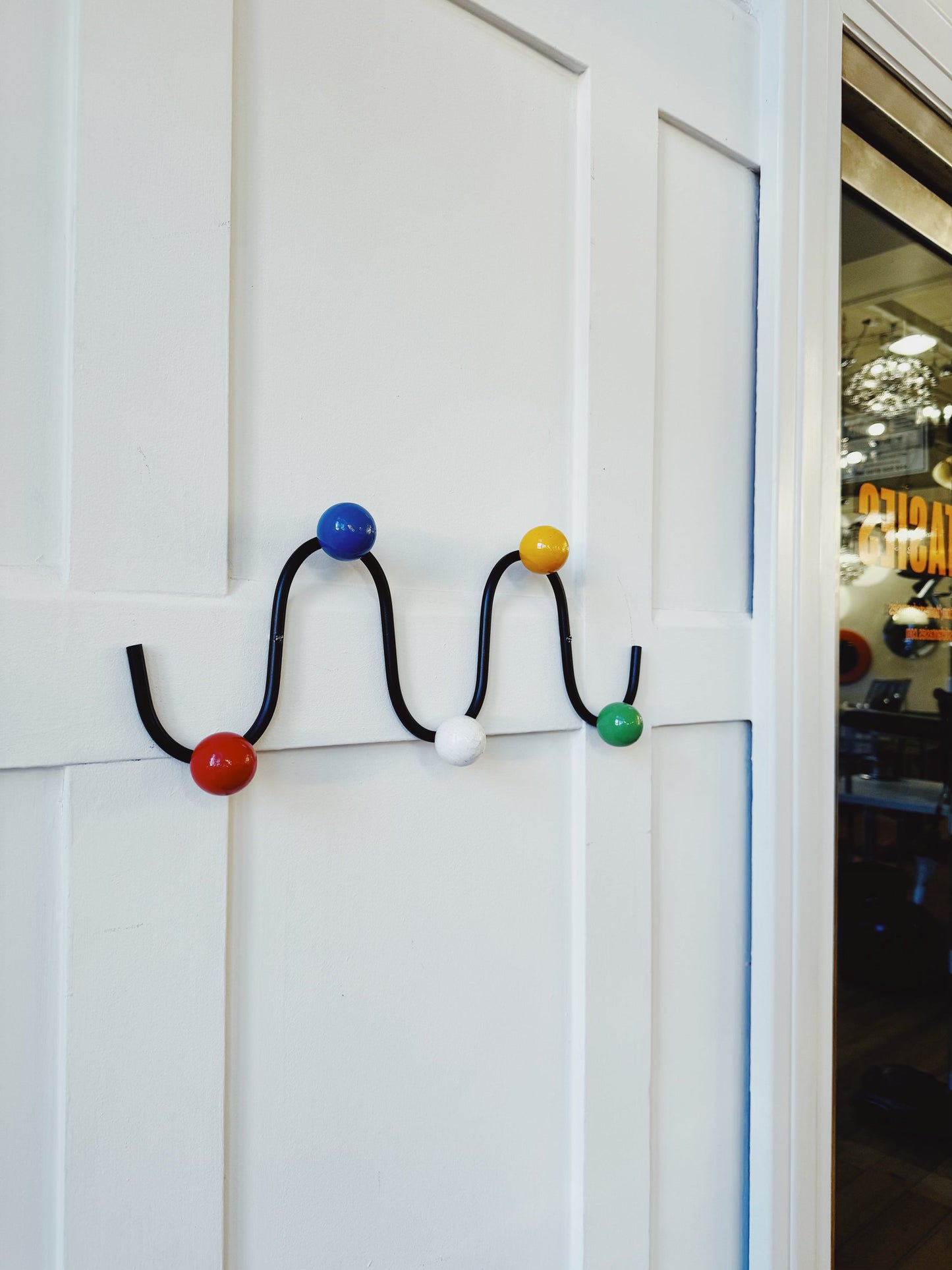 VINTAGE / 1960s Wiggle Wall Coat Rack