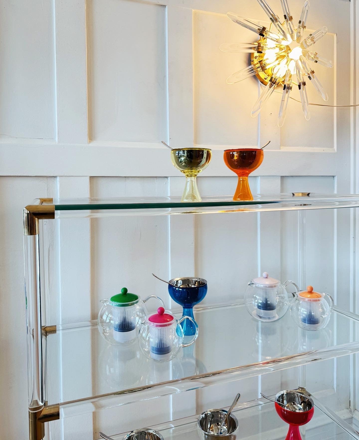 SVALBE FURNITURE SYDNEY/ 1970s Caravelle Lucite & Brass Shelf
