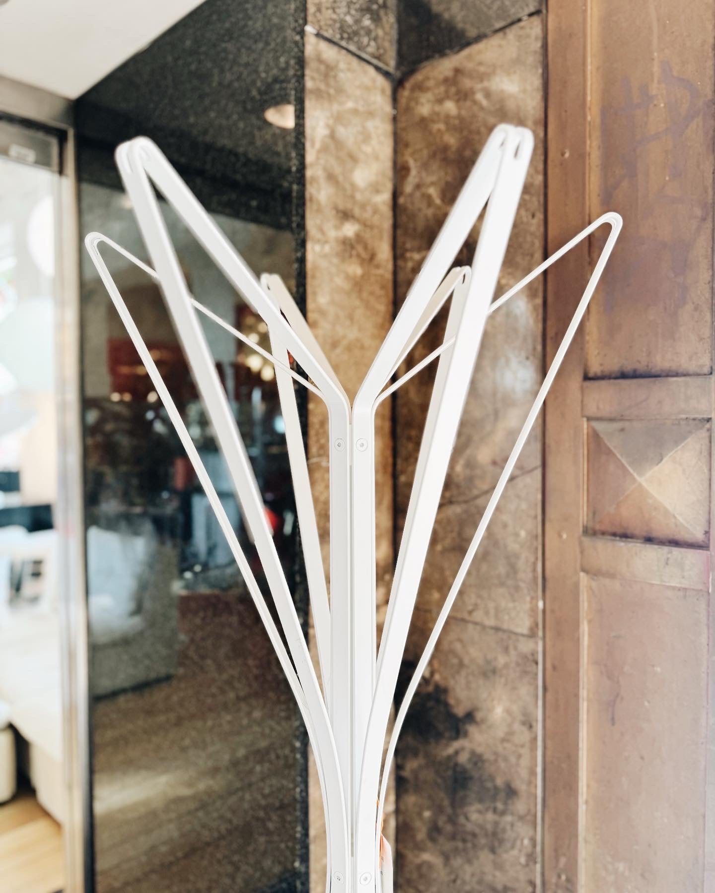 ZANOTTA / Aster White Clothes Stand by Alessandro Dubini