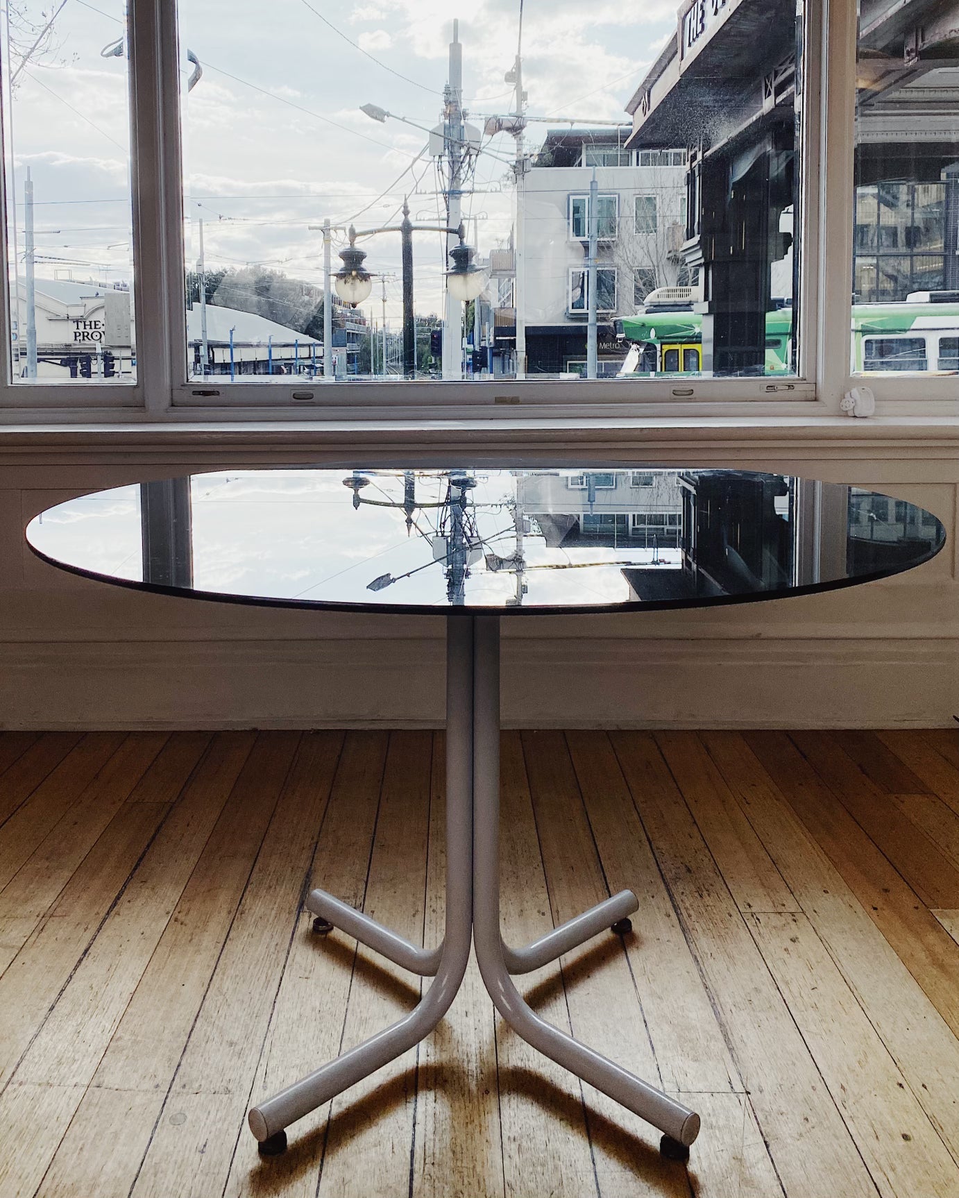 FANTASY #328 / Post Modern Cloudy Grey Tubular Dining Setting