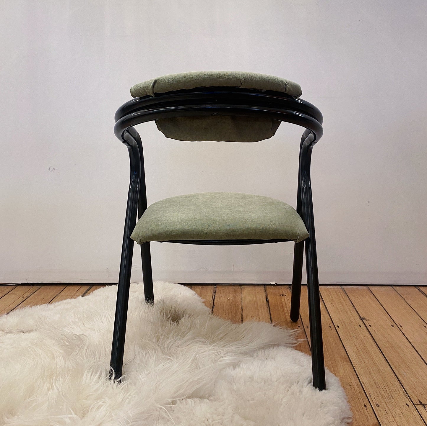 FANTASY #302 / Nero & Sage Curved Dining Setting