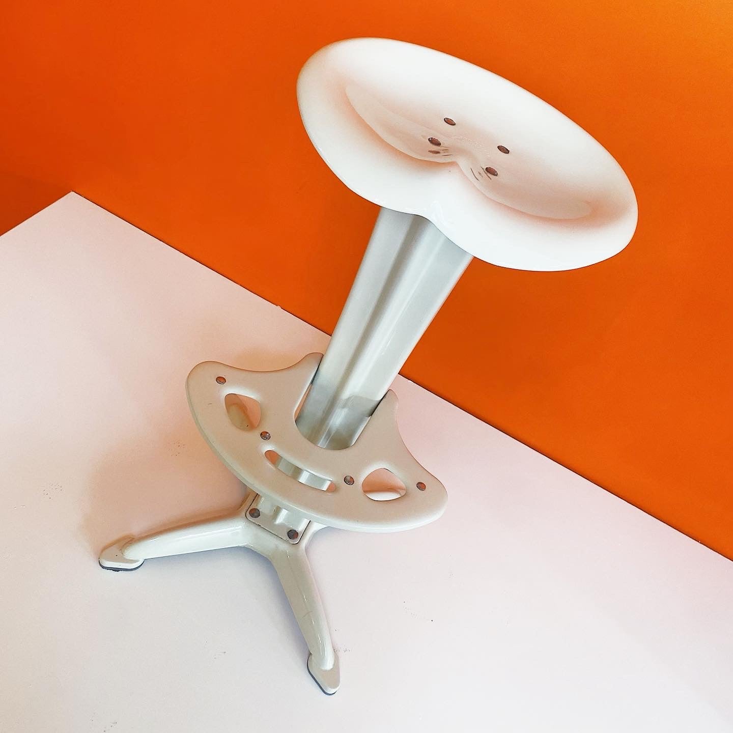 FANTASY #290 / Lotus Stool by Yasu Sasamoto for Dulton & Co